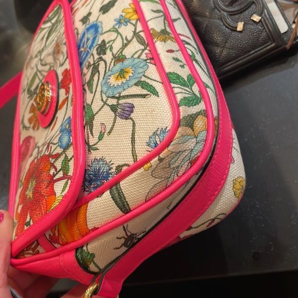 Gucci cross body small Flora 10X 2.5 X7 GUC - Picture 6 of 8